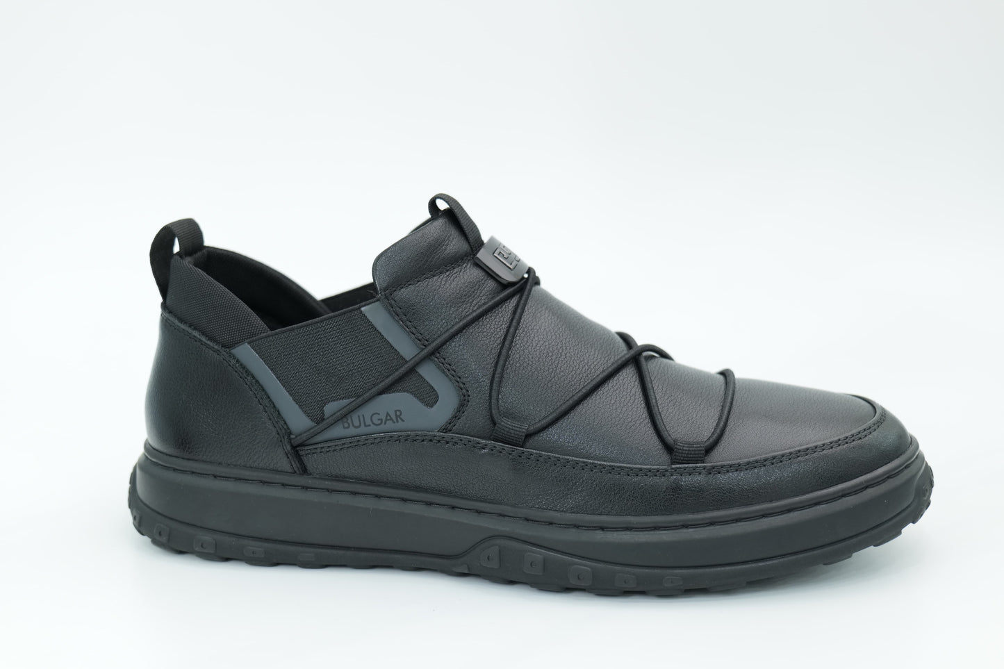 Casual shoes