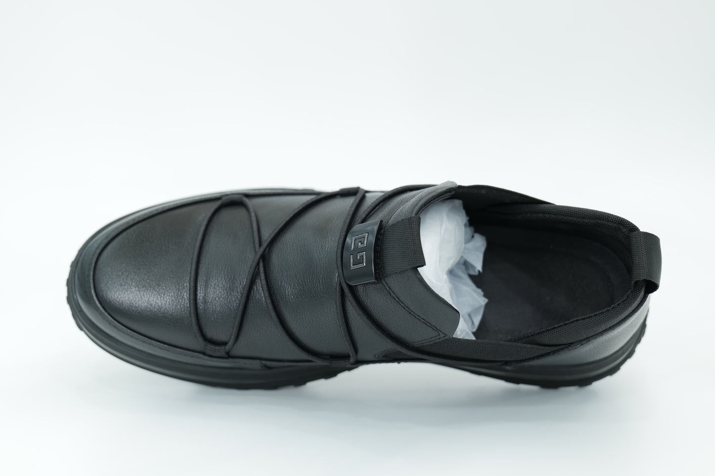 Casual shoes