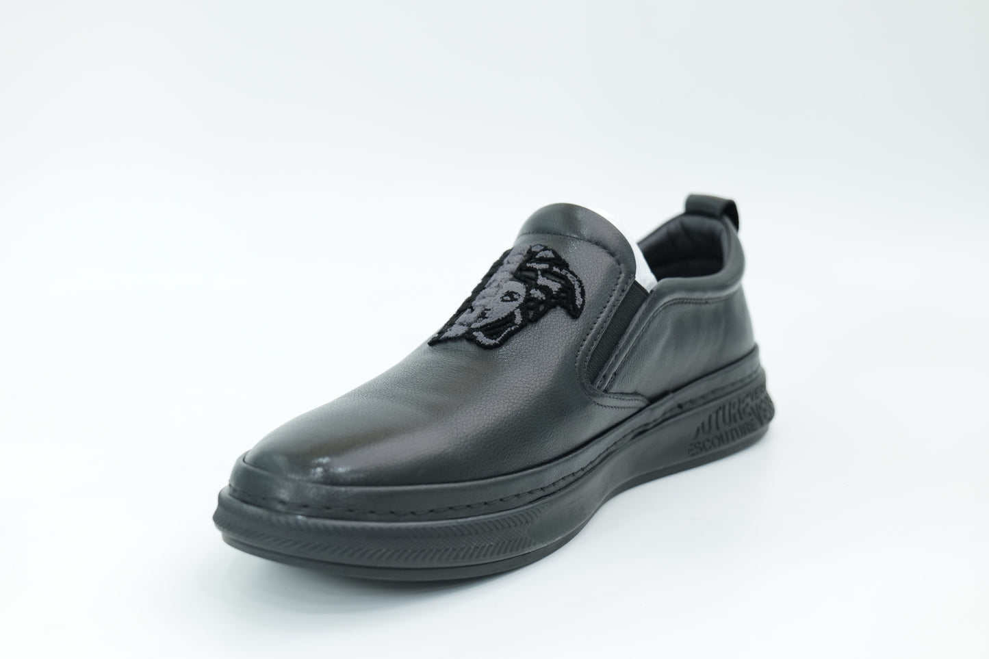 Casual shoes