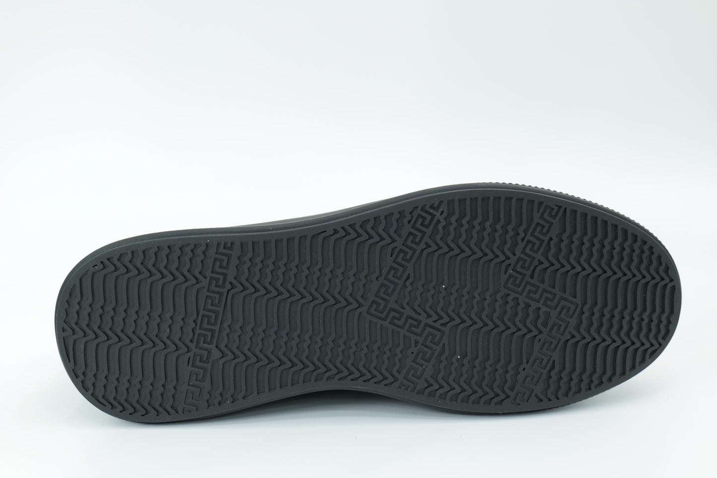 Casual shoes