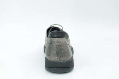 Casual shoes