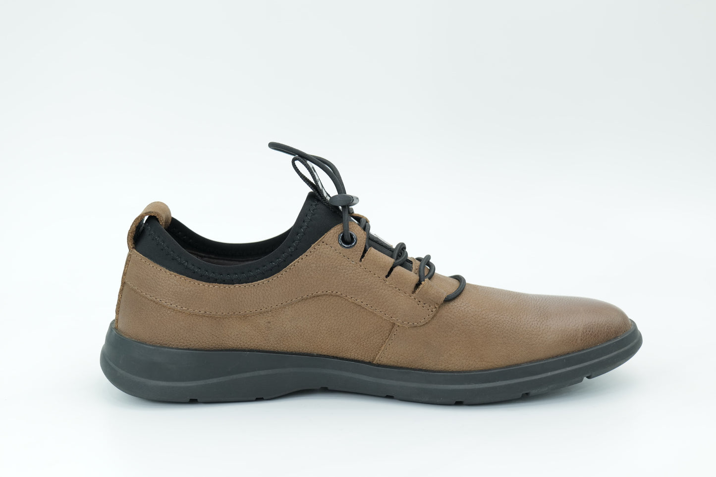 Casual shoes
