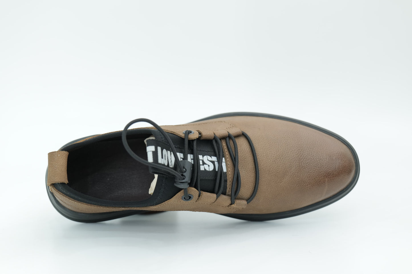 Casual shoes