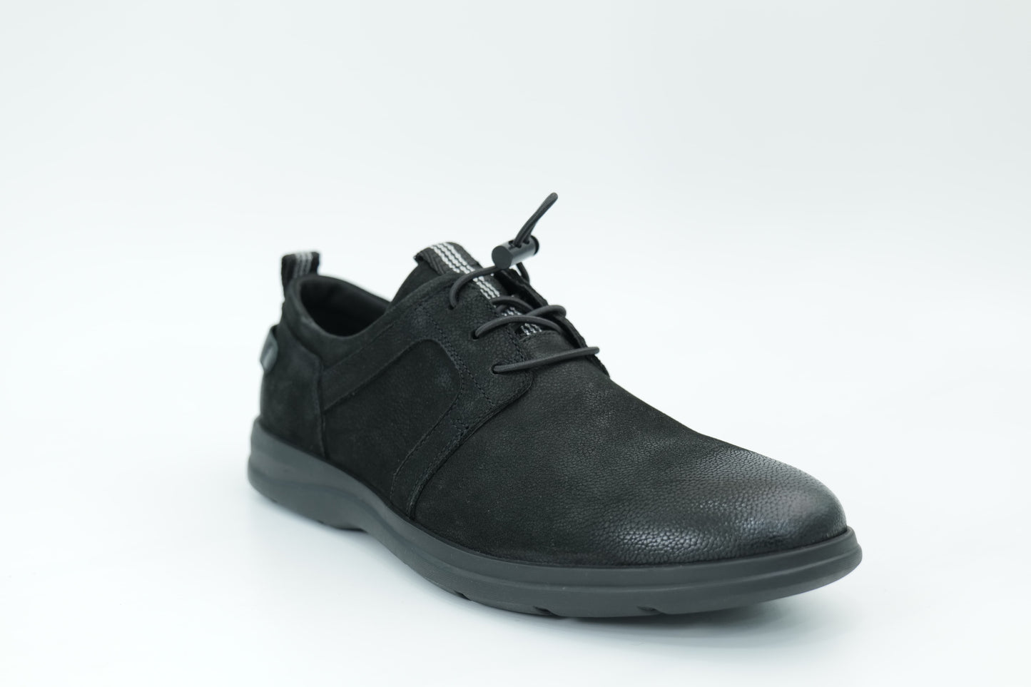 Casual shoes