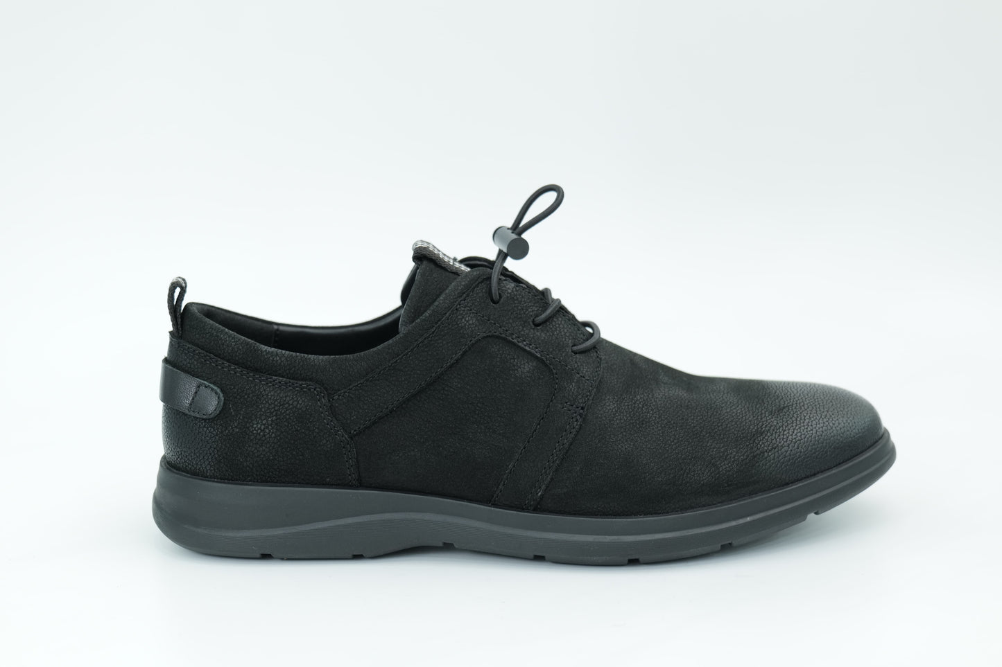 Casual shoes