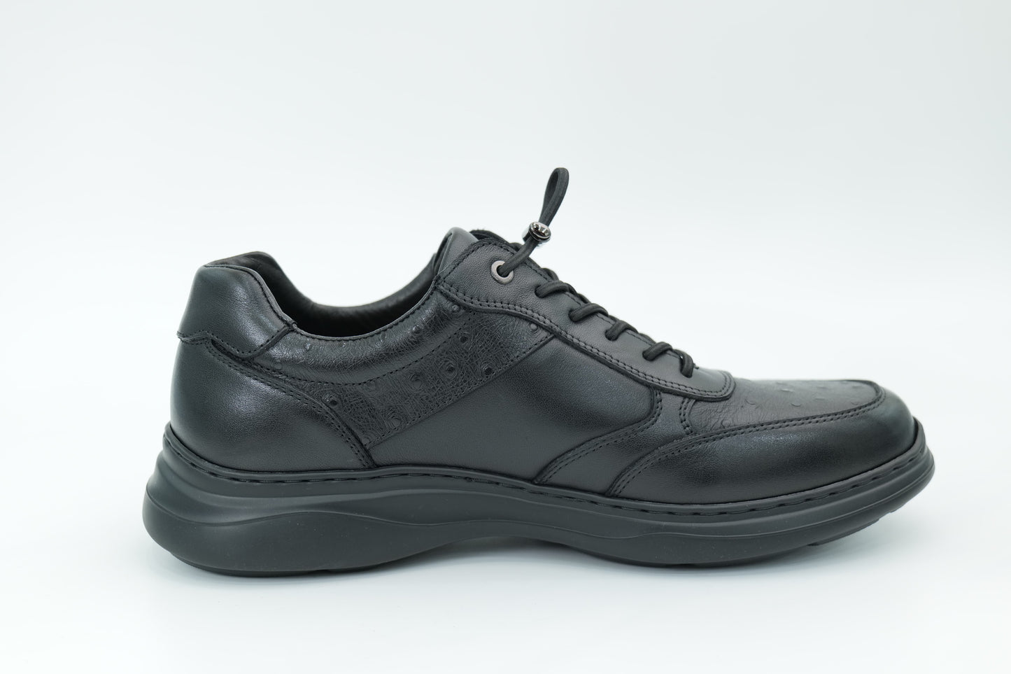 Casual shoes