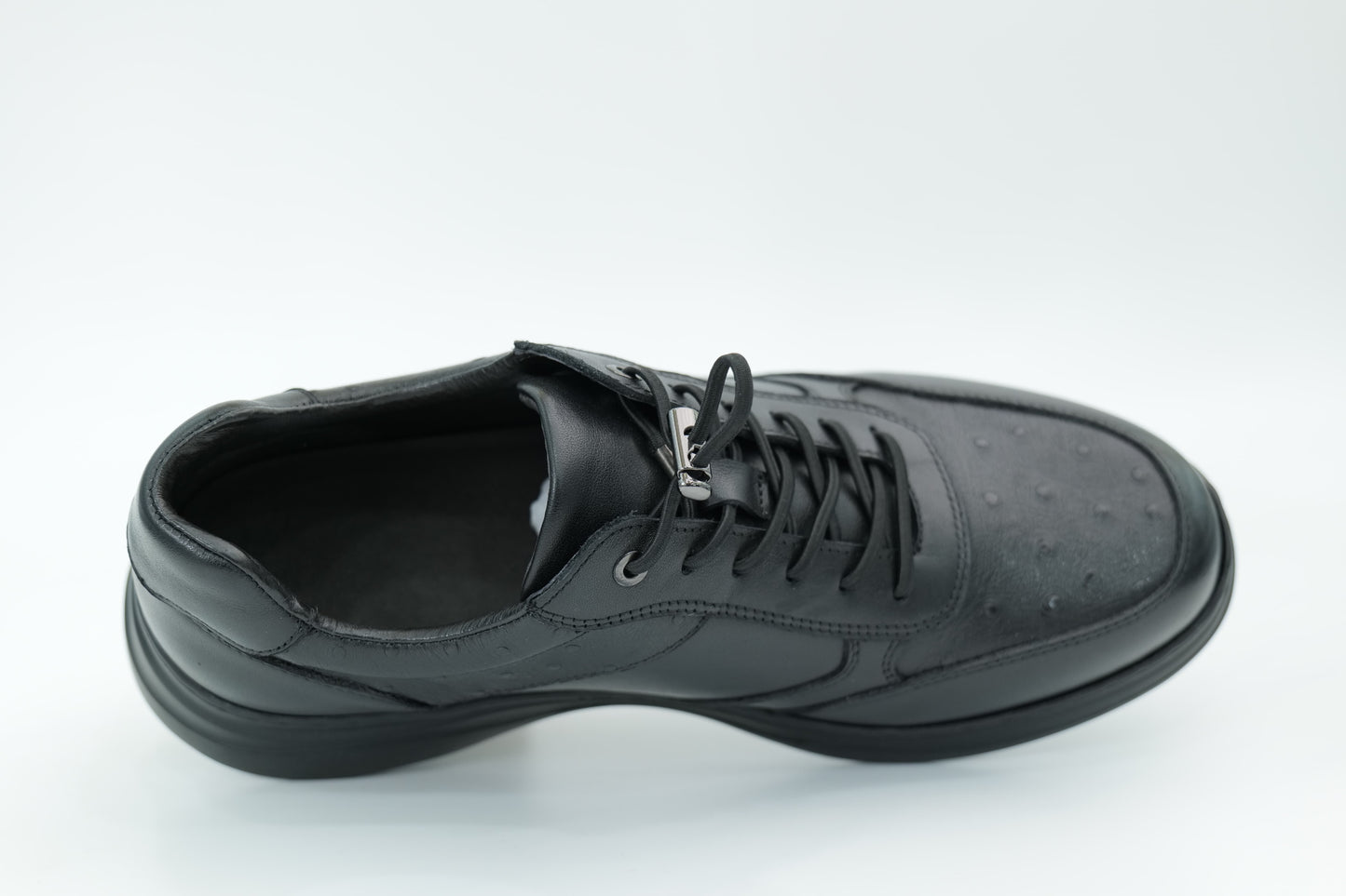 Casual shoes
