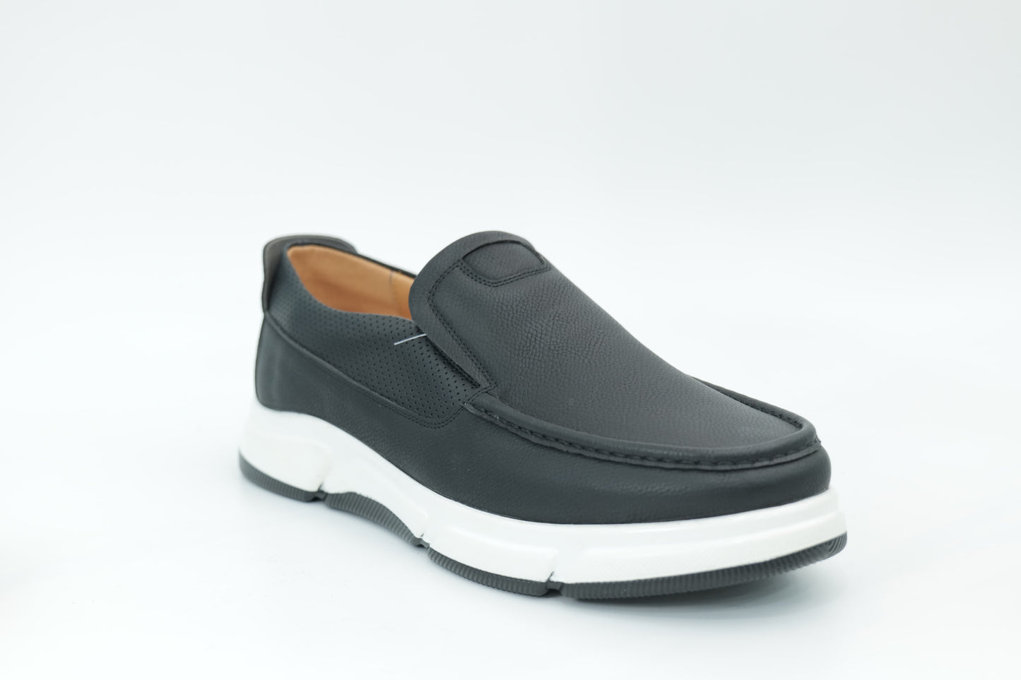 Casual shoes