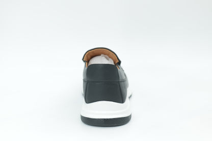 Casual shoes