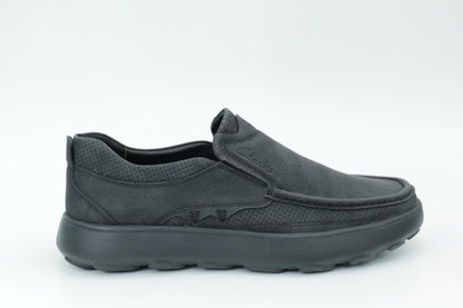 Casual shoes