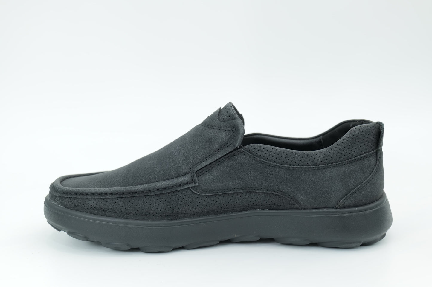 Casual shoes