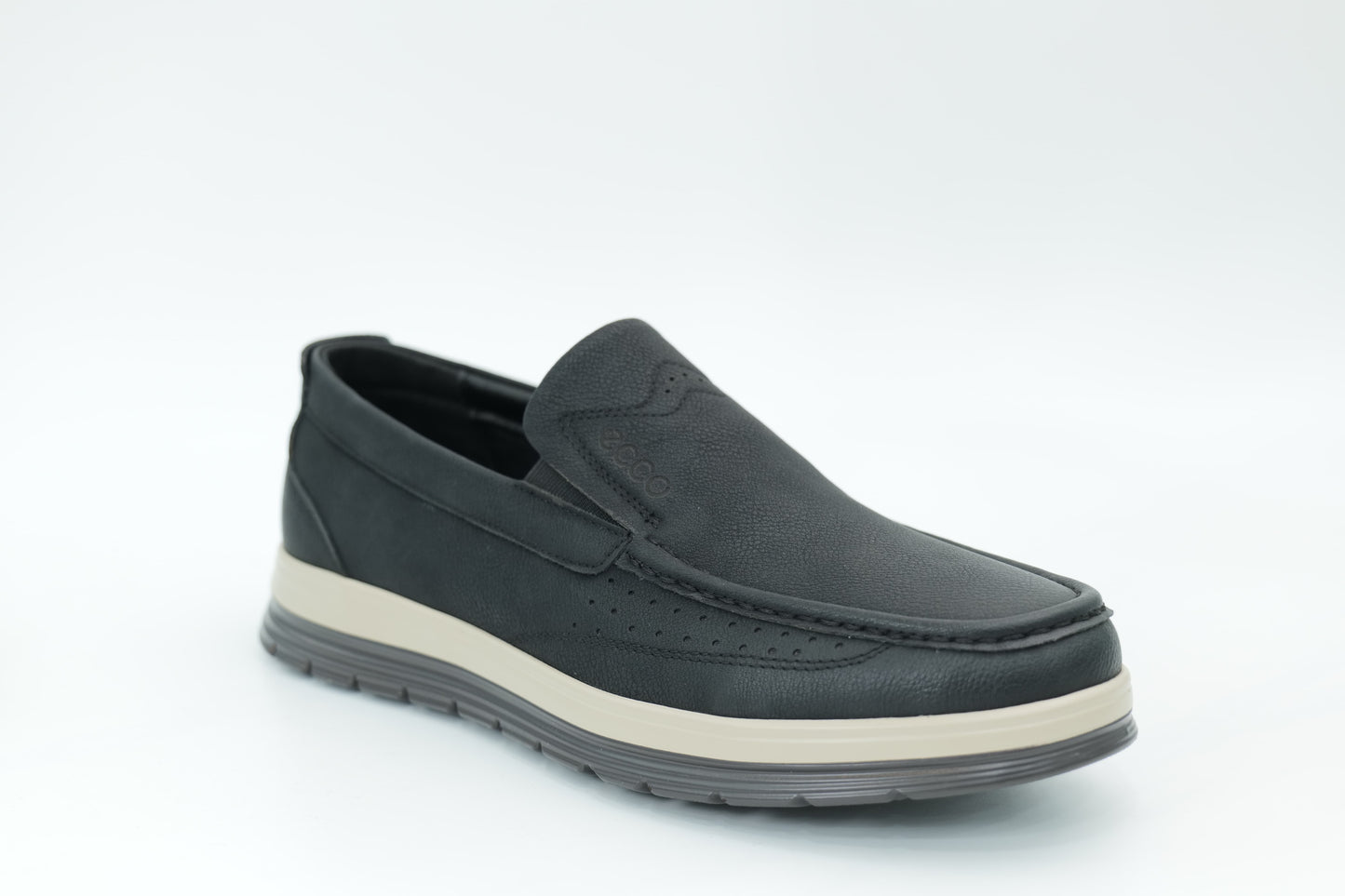 Casual shoes