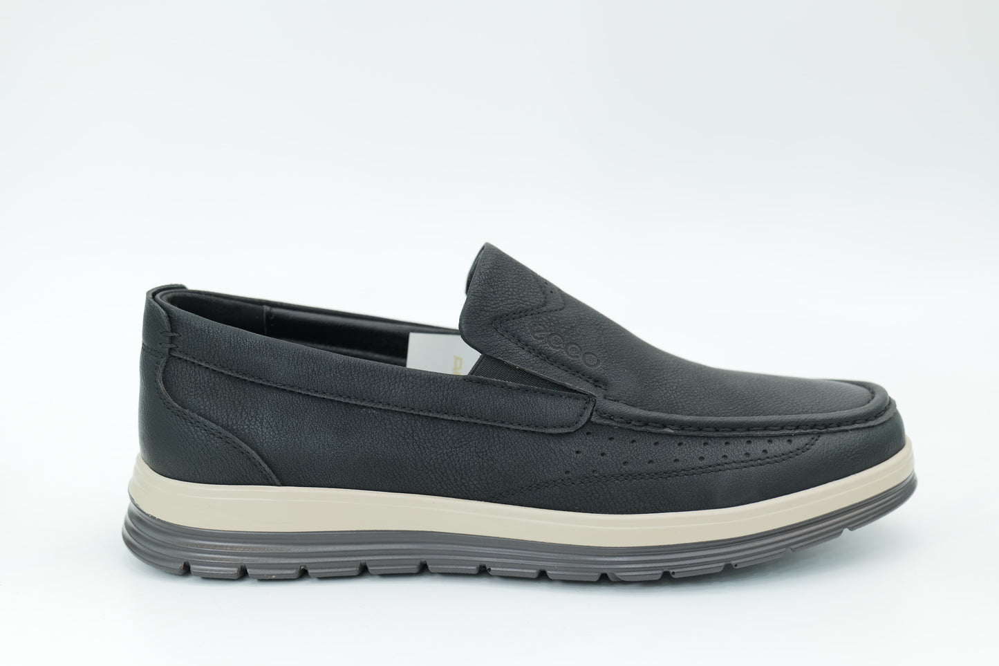 Casual shoes