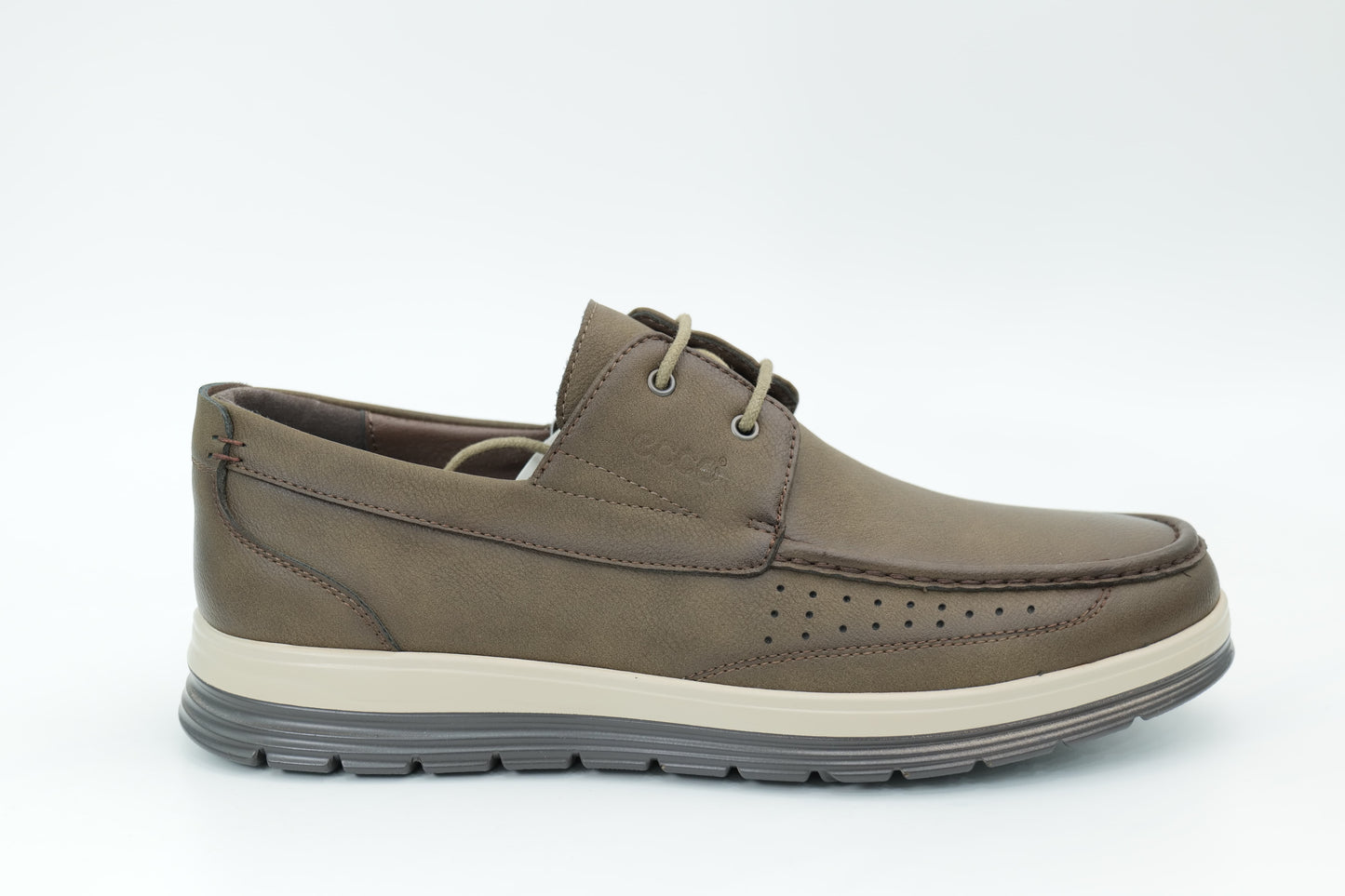 Casual shoes