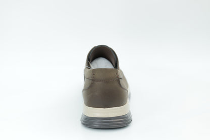 Casual shoes