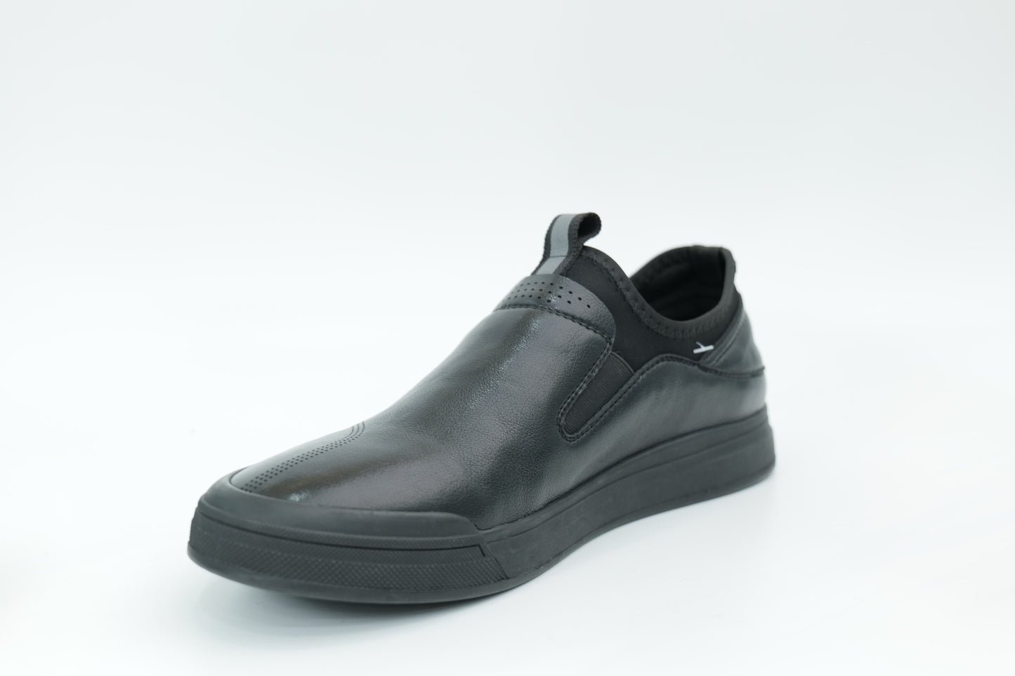 Casual shoes