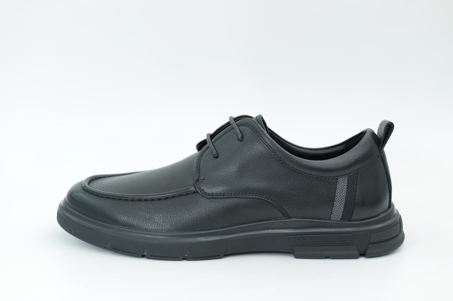 Casual shoes