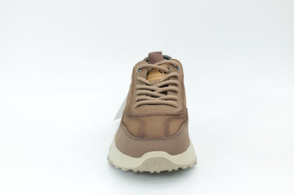 Casual shoes