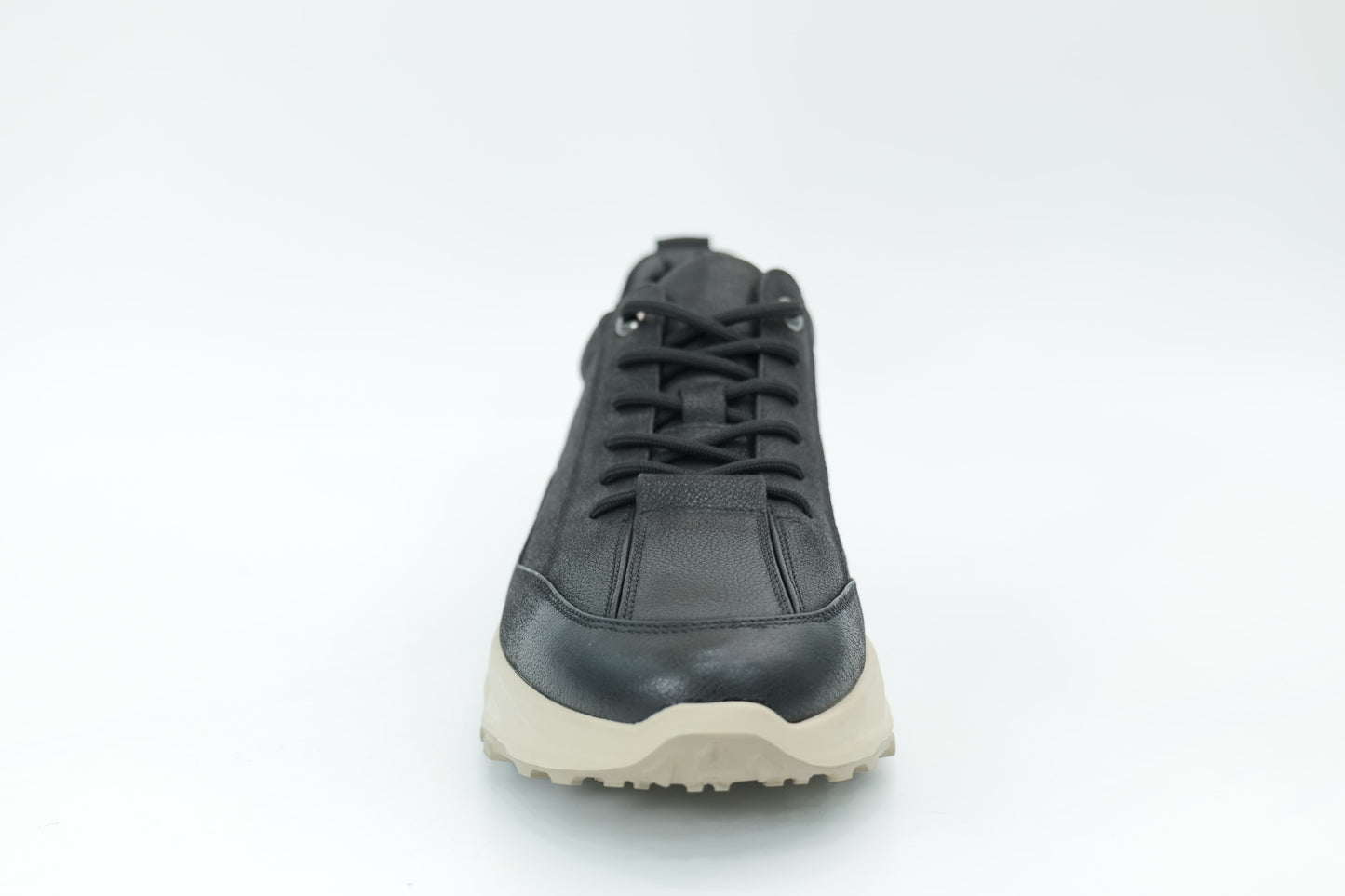 Casual shoes