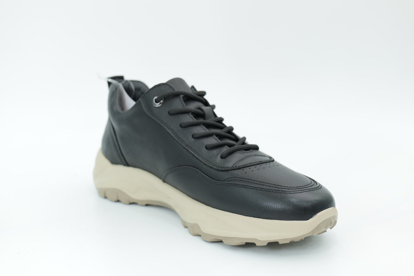Casual shoes