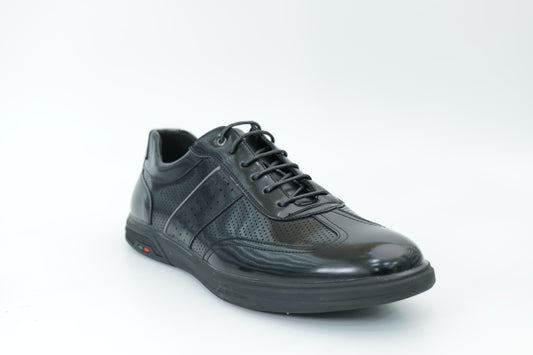 Casual shoes