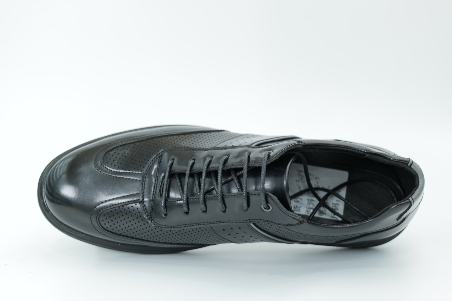 Casual shoes