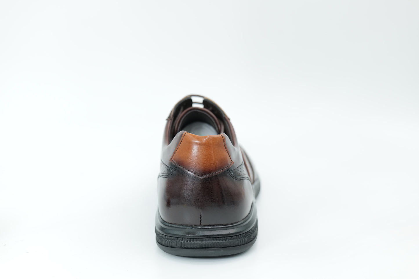 Casual shoes