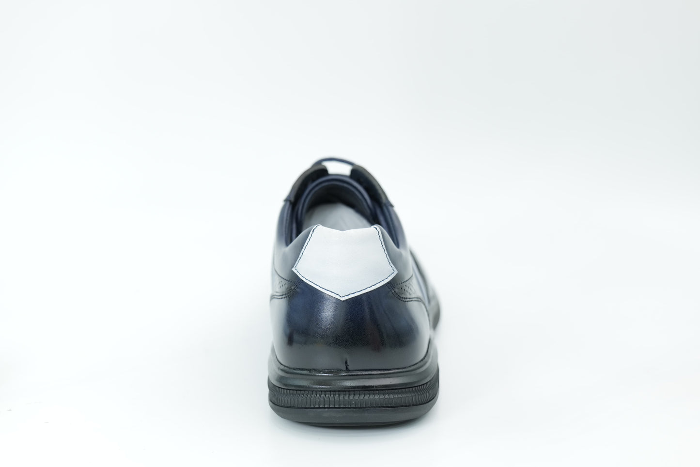 Casual shoes