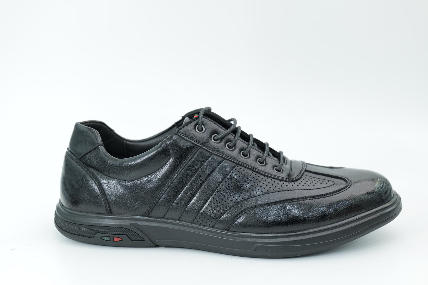 Casual shoes
