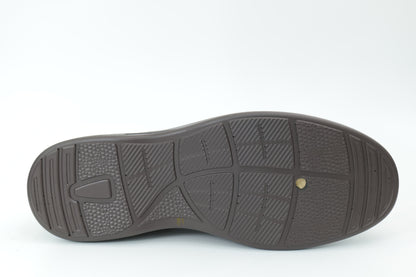 Casual shoes