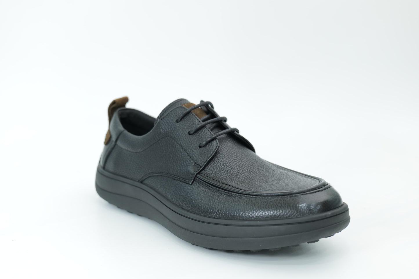 Casual shoes