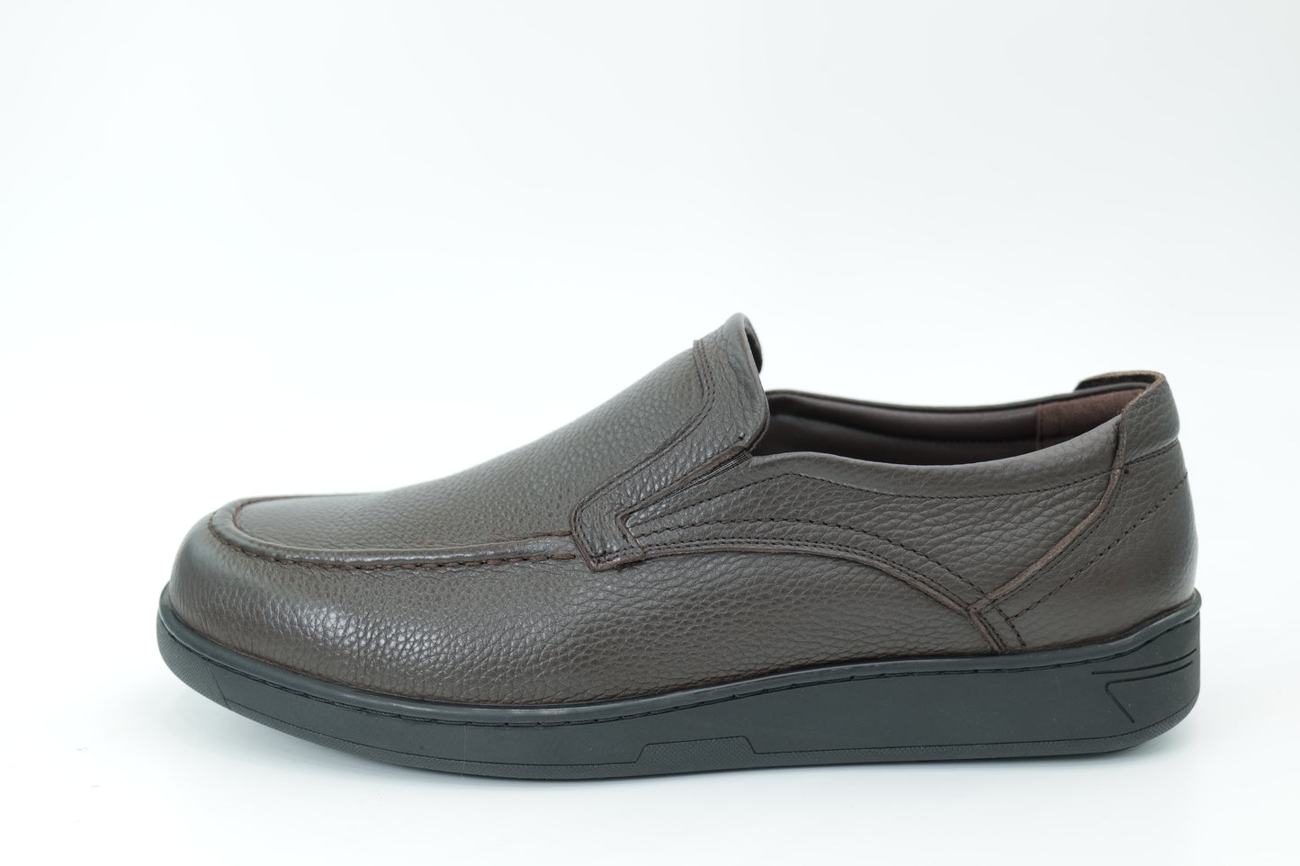 Casual shoes
