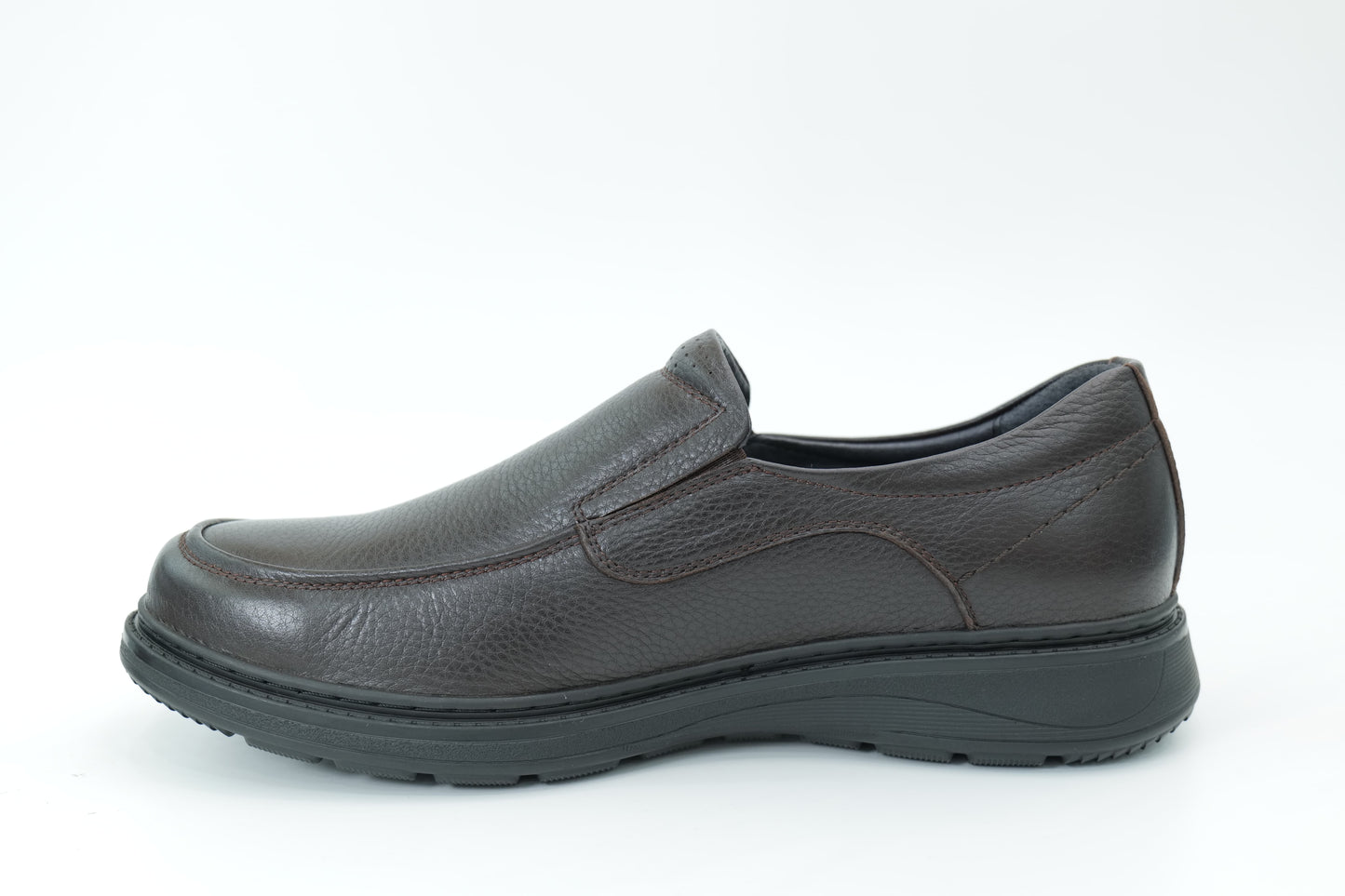 Casual shoes