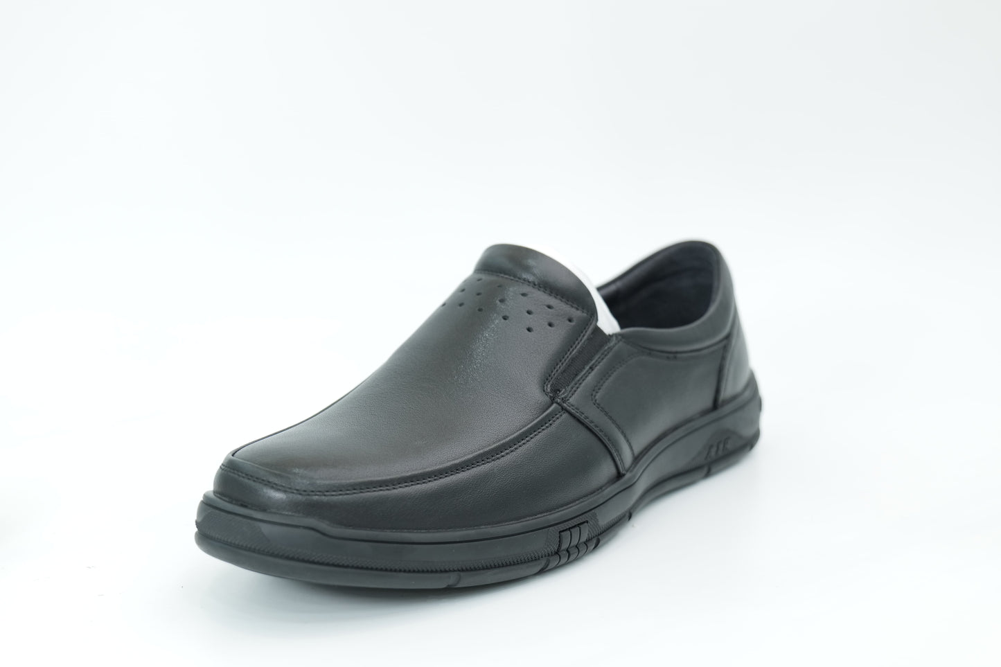 Casual shoes