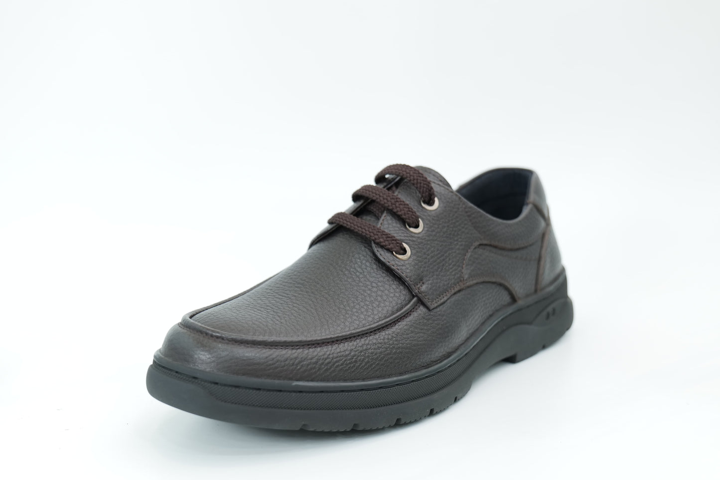 Casual shoes