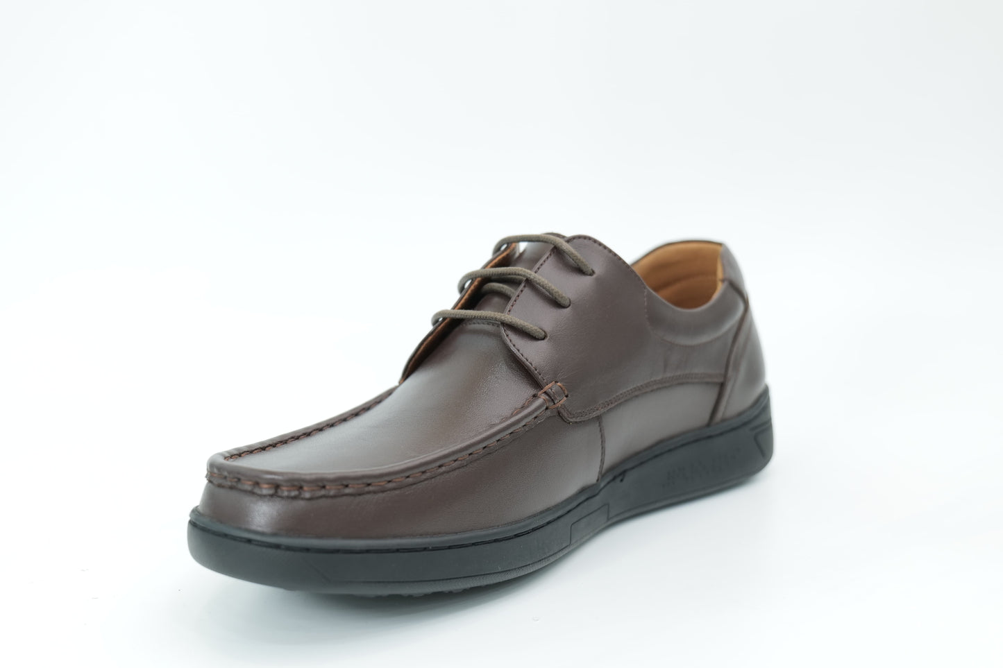 Casual shoes