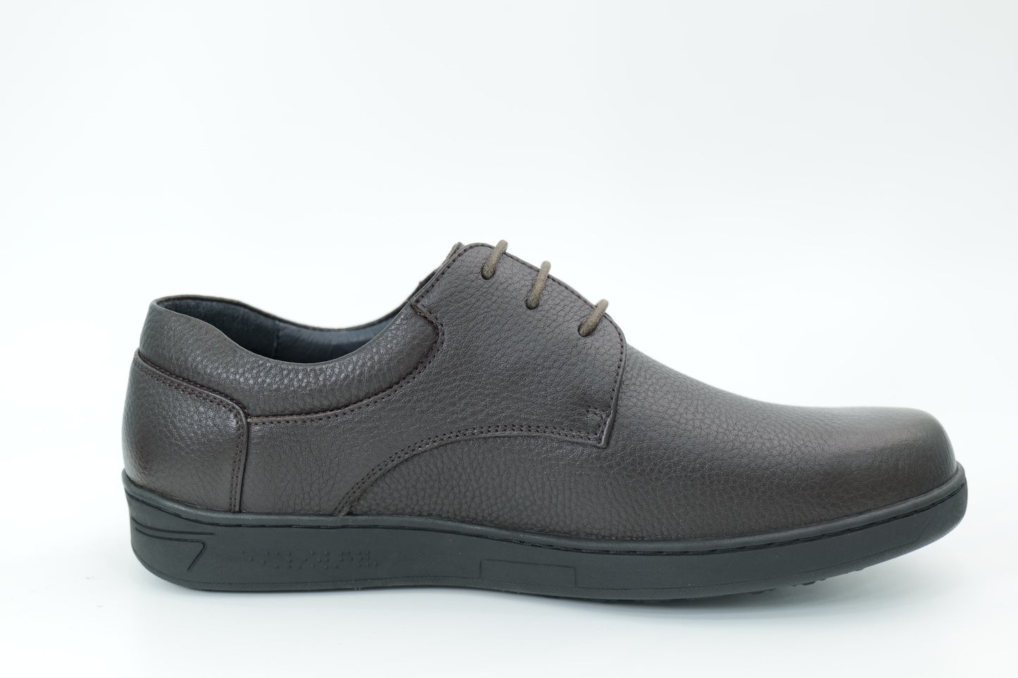 Casual shoes
