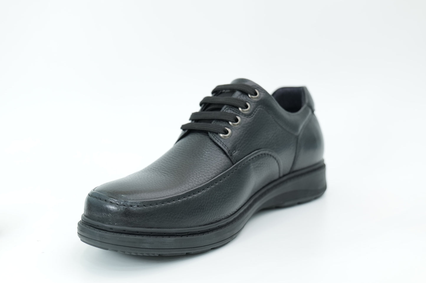 Casual shoes