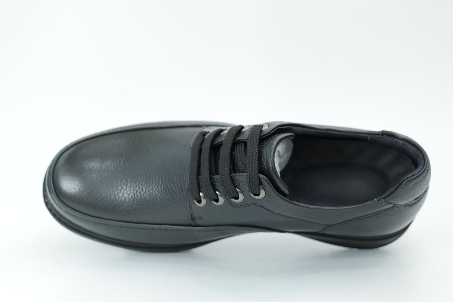 Casual shoes