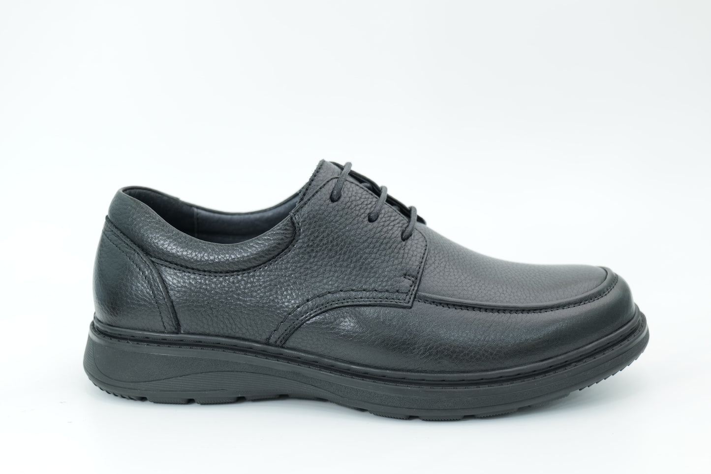 Casual shoes