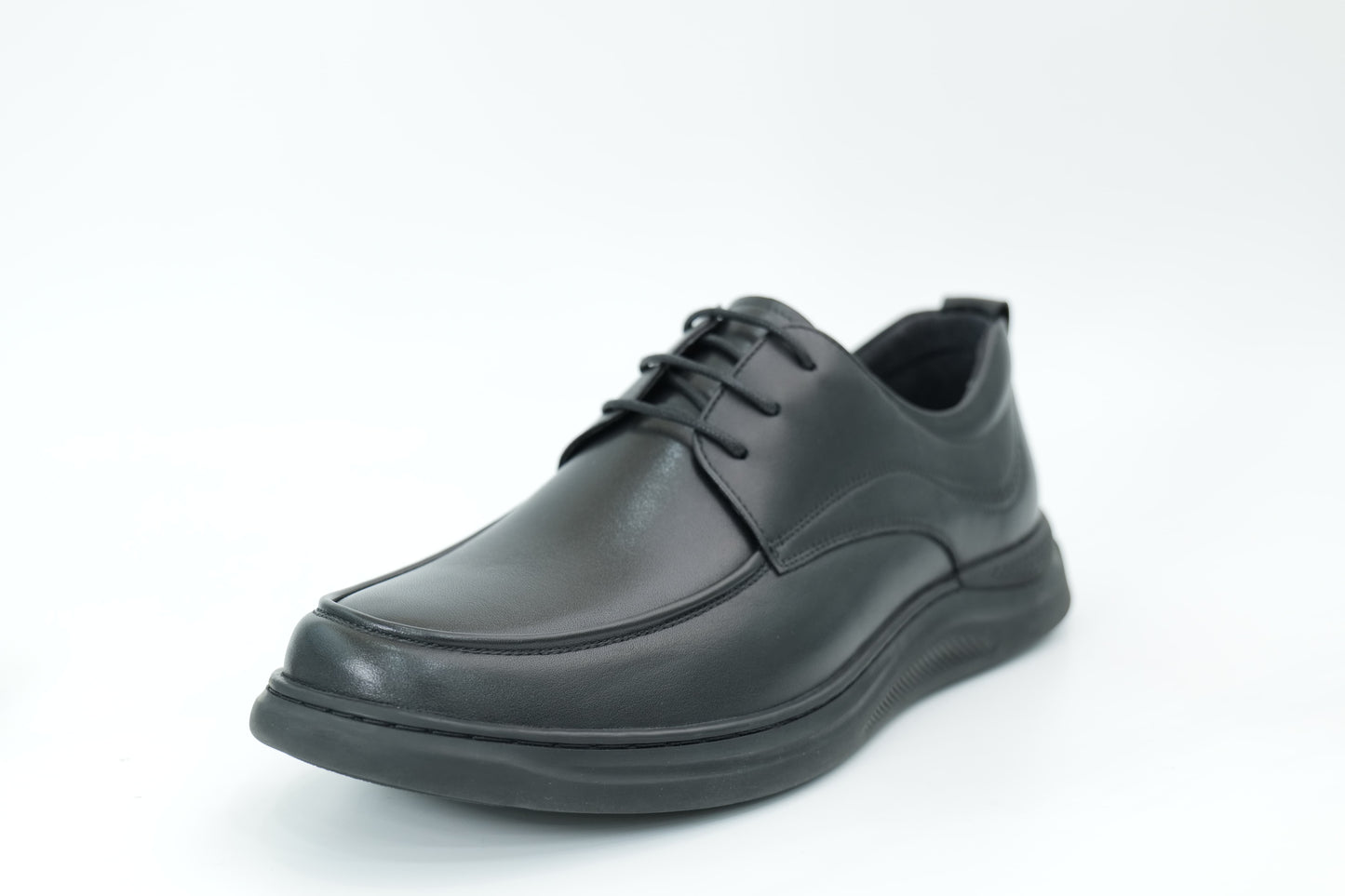 Casual shoes
