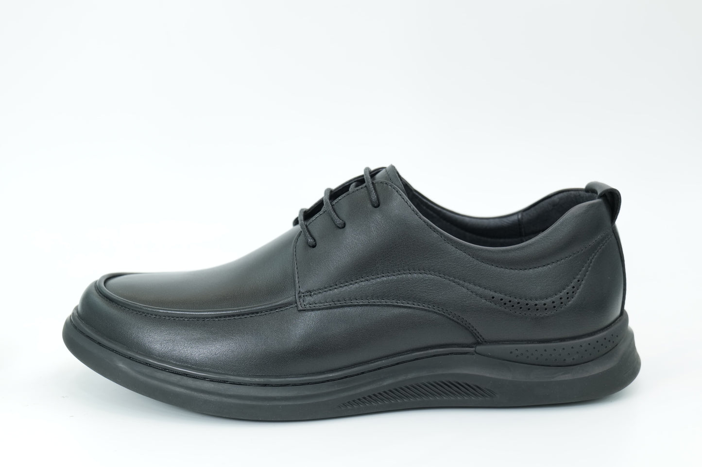 Casual shoes