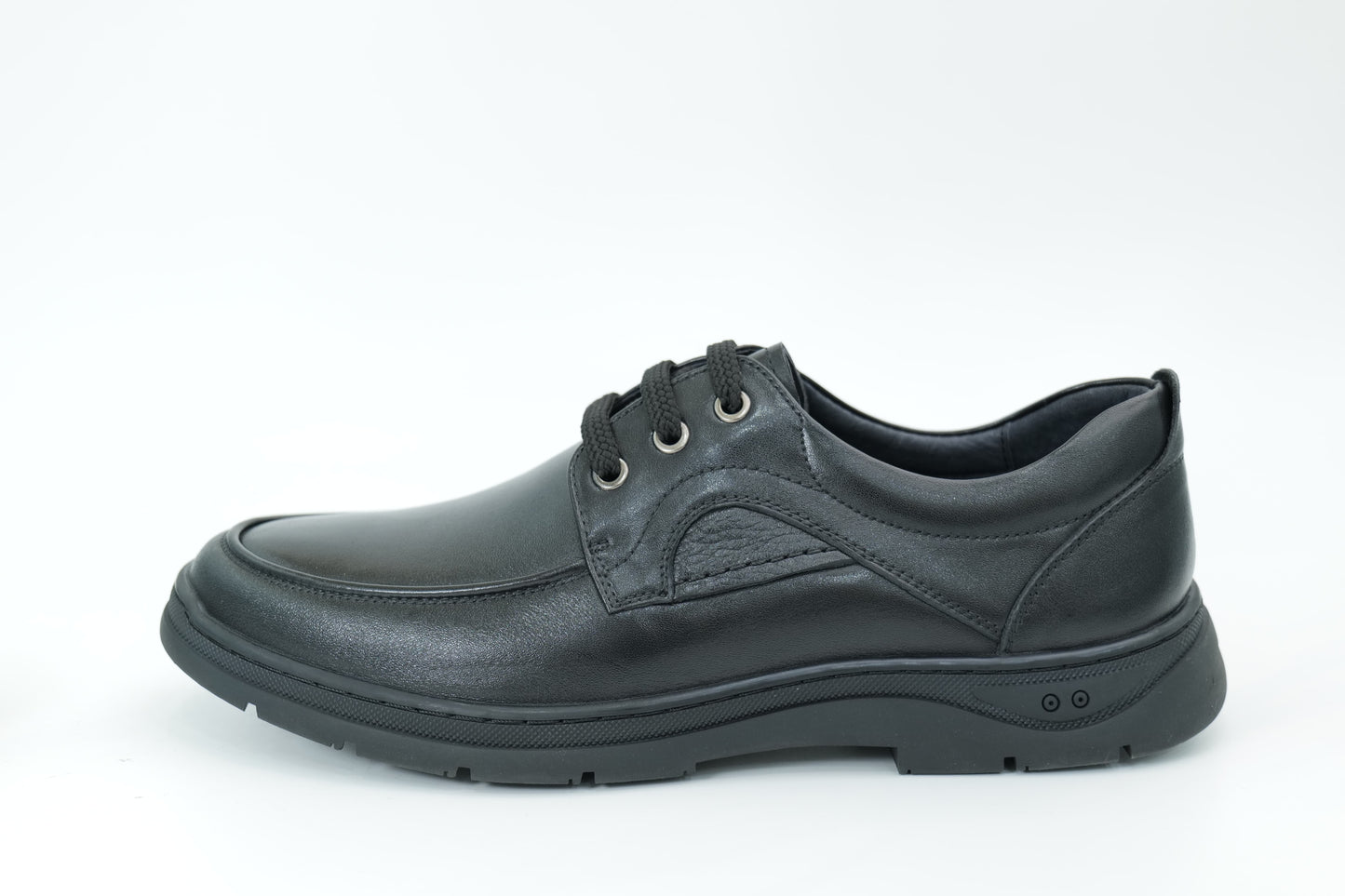 Casual shoes