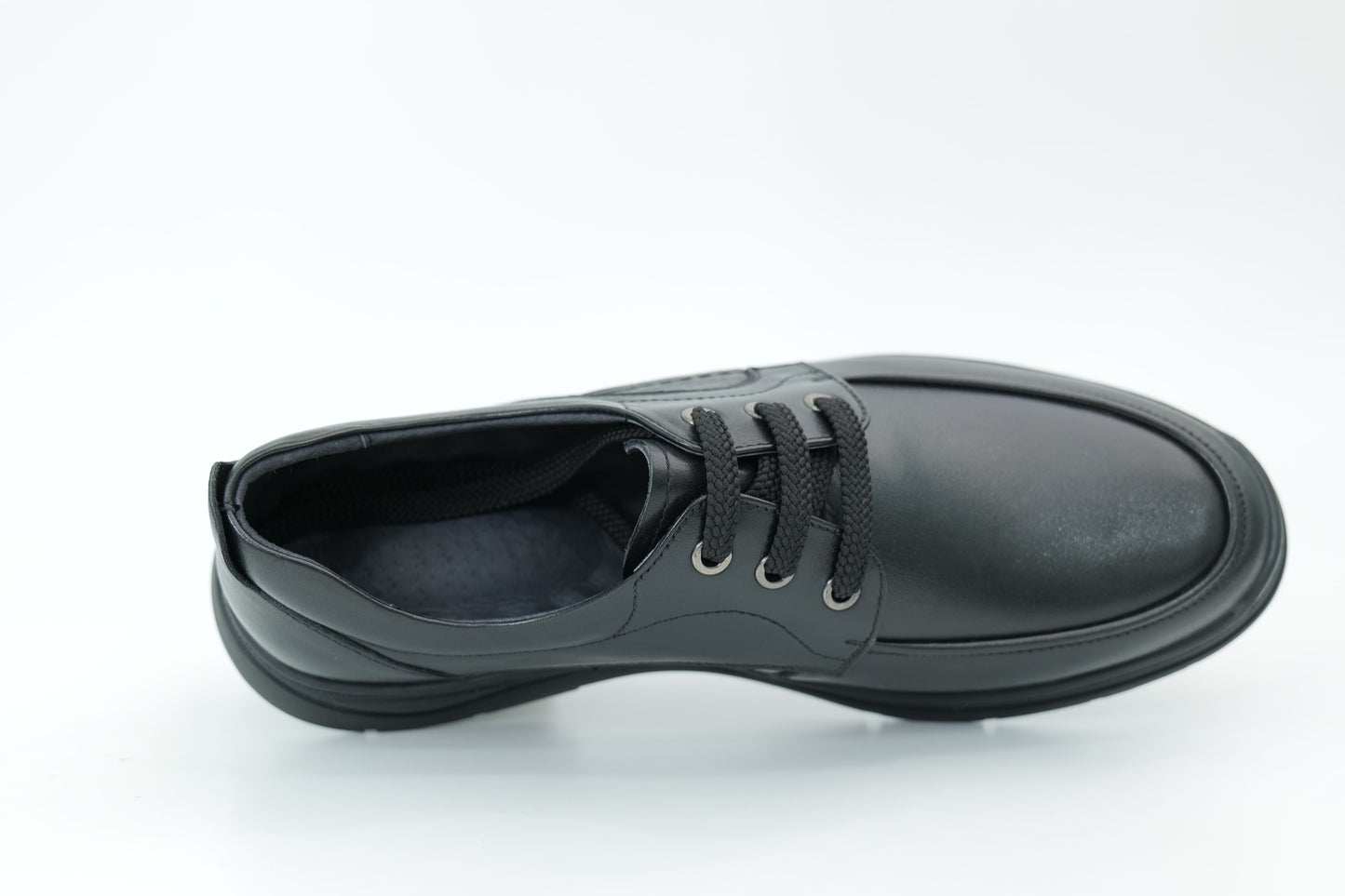 Casual shoes
