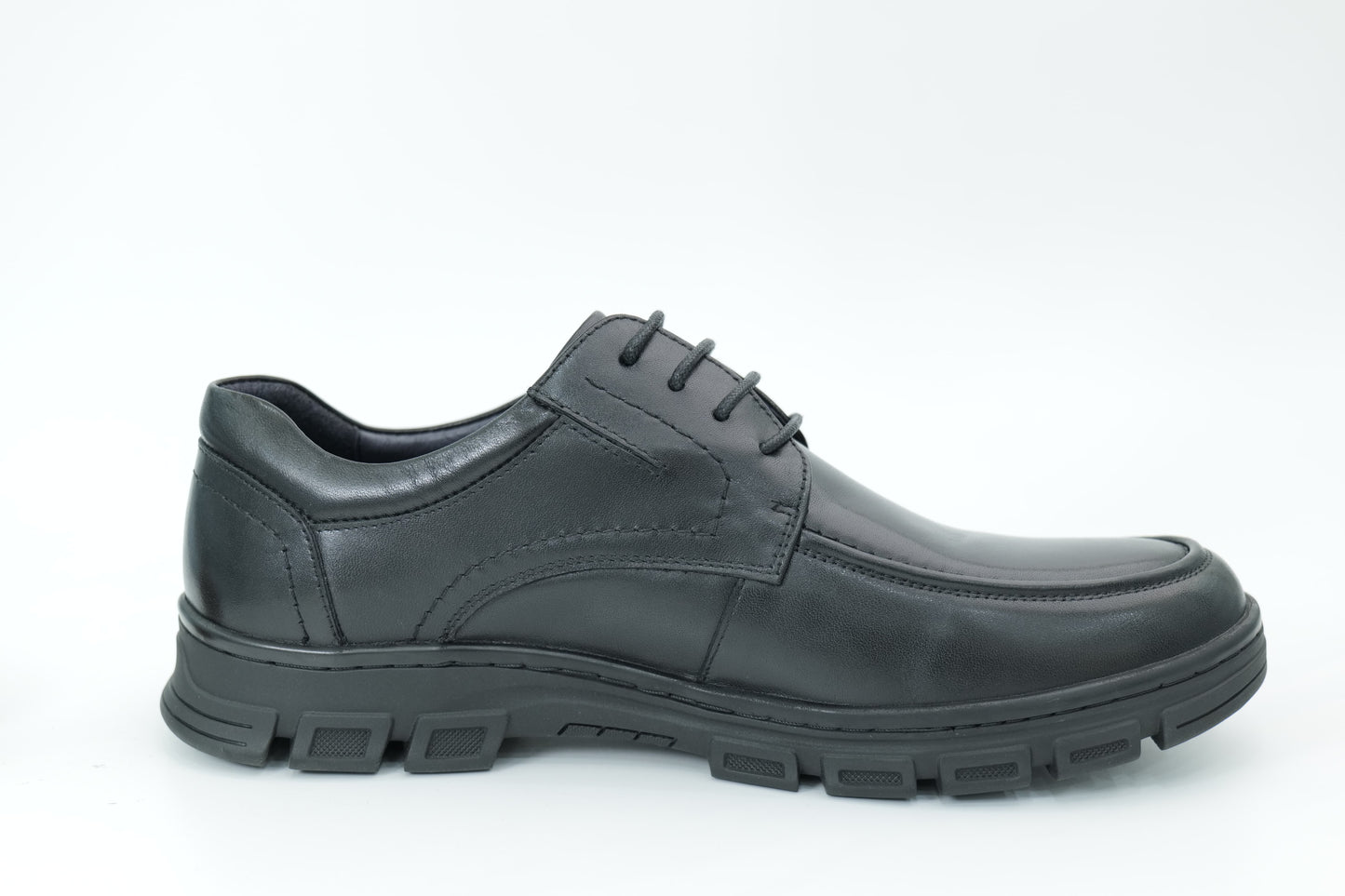 Casual shoes