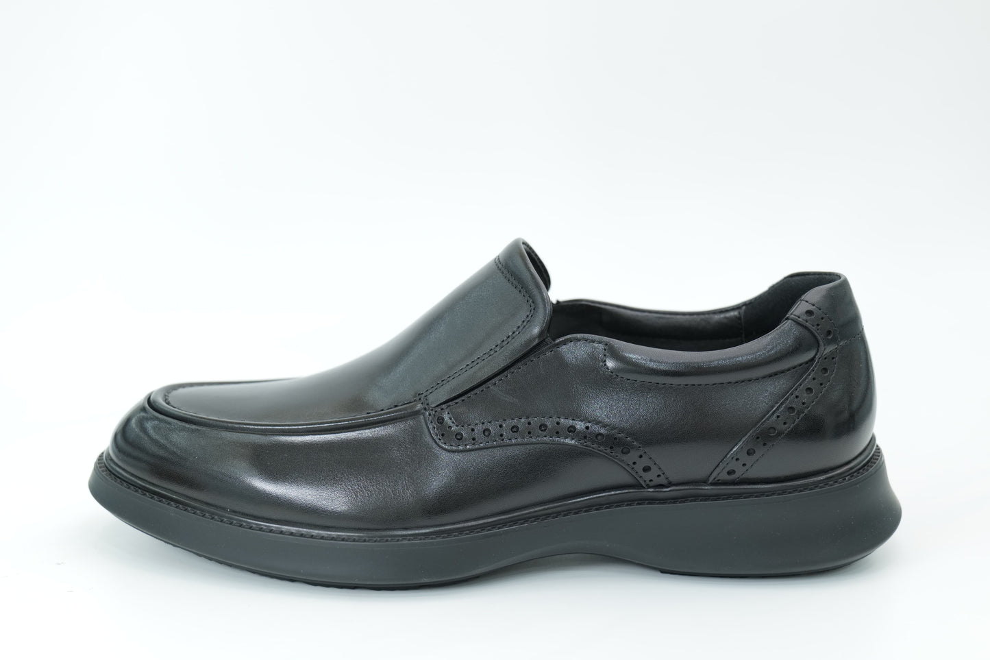 Casual shoes
