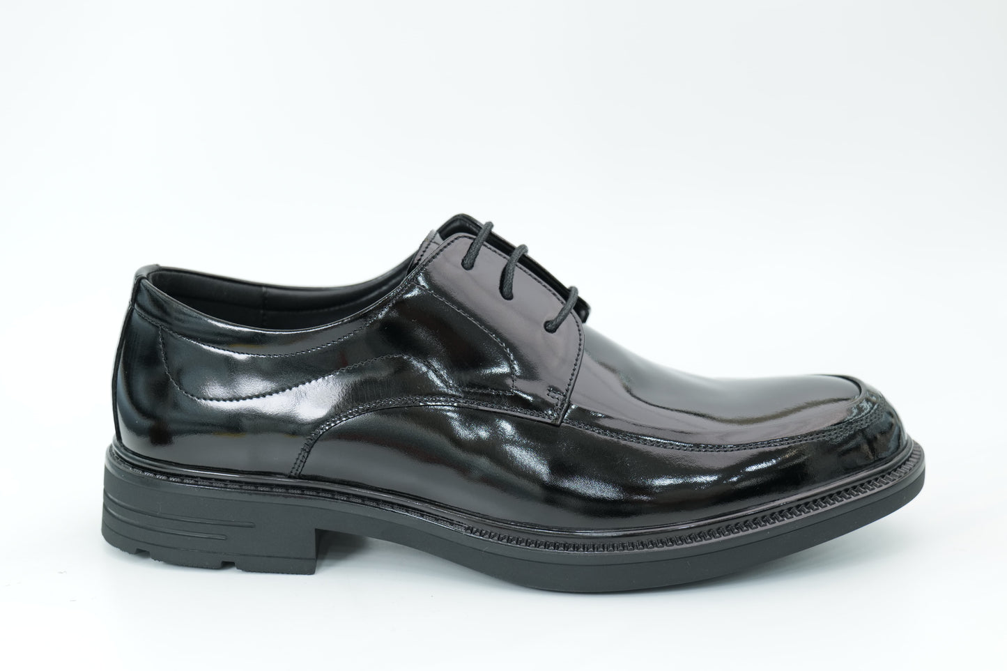 Casual shoes