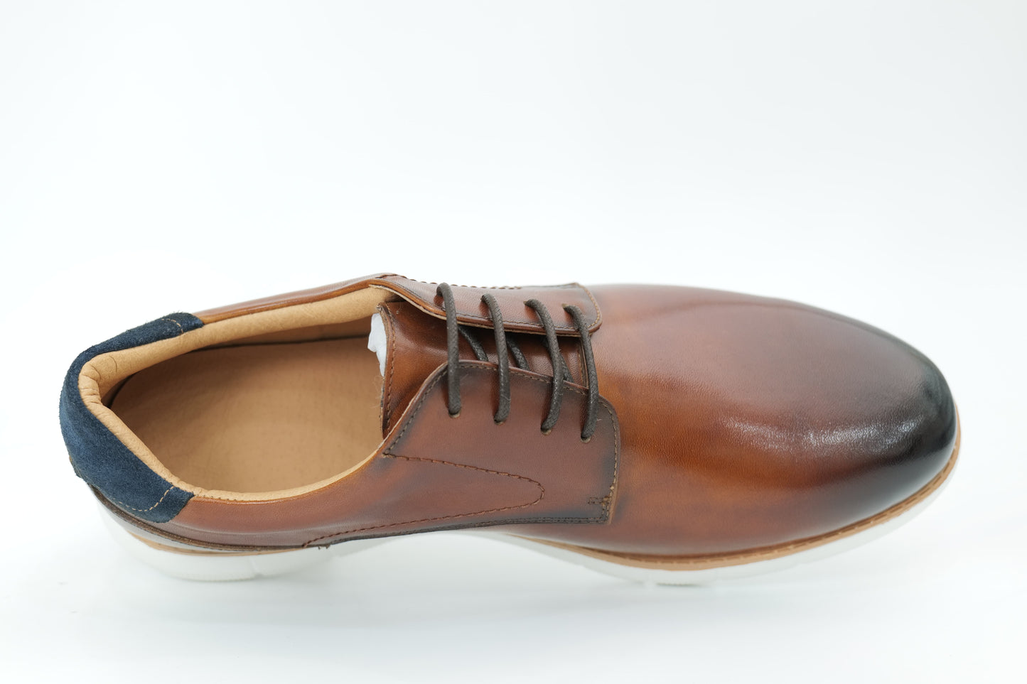 Casual shoes