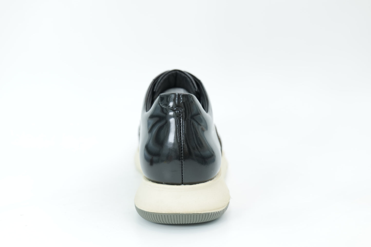 Casual shoes