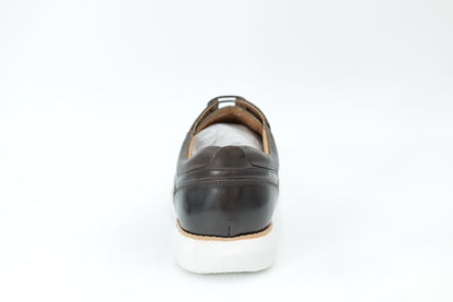 Casual shoes